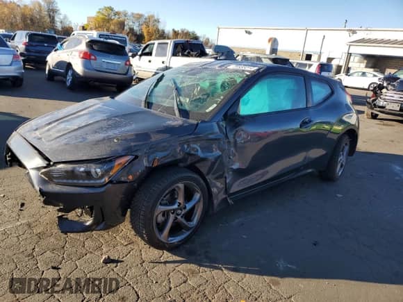 2019 Hyundai Veloster 2.0 с VIN KMHTG6AFXKU018348, выставлен на аукционе Copart как лот 76933214 с пробегом 45 387 миль миль и На запчасти • Non repairable. История ставок и продаж доступна на DreamBid. Изображение 1.
