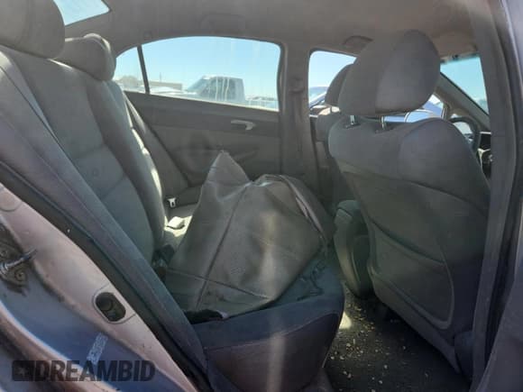 ✅ 2007 Honda Civic LX • VIN: 1HGFA15557L122591 • Лот: 85314705. Опубликован ранее на Copart с пробегом Не указан. Бесплатный доступ к архиву аукционных продаж из США и подробный отчёт об истории автомобиля на DreamBid. Изображение 10.