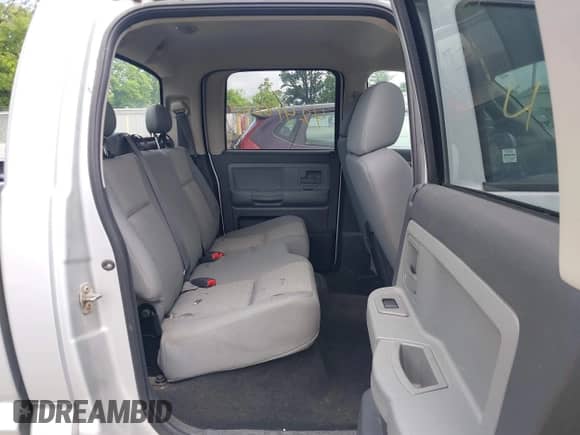 2008 Dodge Dakota SXT z VIN 1D7HW38K98S594036, wystawiony jako IAAI lot #42418267 z przebiegiem 77 135 mil mil oraz . Historia ofert i sprzedaży dostępna na DreamBid. Obrazek 8.