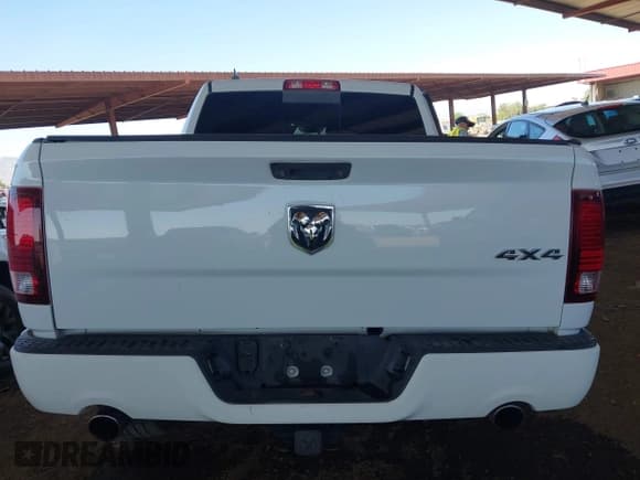 ✅ 2015 Ram 1500 Sport • VIN: 1C6RR7MT2FS653962 • Lot: 42249772. Listed on IAAI with 83,855 mi. Free auction sales archive from the USA and detailed vehicle history report at DreamBid. Image 16.