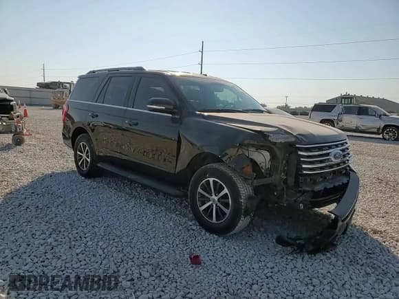 ✅ 2018 Ford Expedition XLT • VIN: 1FMJU1HT8JEA15519 • Lot: 85301665. Listed on Copart with 134,380 mi. Free auction sales archive from the USA and detailed vehicle history report at DreamBid. Image 15.