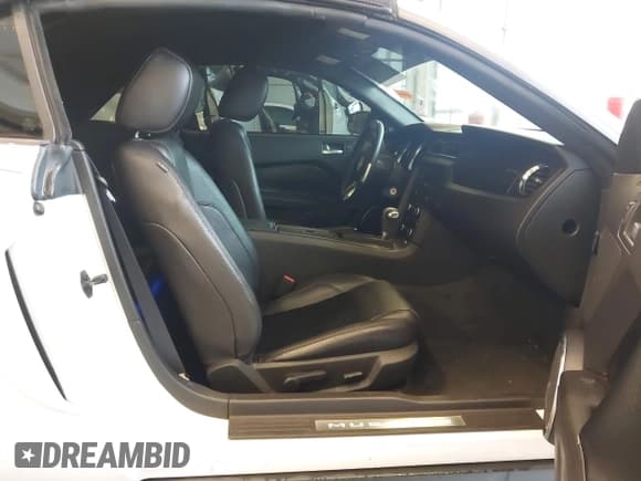 ✅ 2012 Ford Mustang GT Premium • VIN: 1ZVBP8FF7C5205074 • Лот: 43613601. Опубликован ранее на IAAI с пробегом Не указан. Бесплатный доступ к архиву аукционных продаж из США и подробный отчёт об истории автомобиля на DreamBid. Изображение 5.