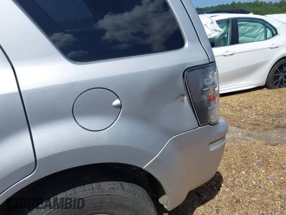 2010 Mercury Mariner Premier с VIN 4M2CN8H71AKJ17925, выставлен на аукционе IAAI как лот 41450154 с пробегом 247 651 миль миль и . История ставок и продаж доступна на DreamBid. Изображение 13.