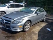 ✅ 2013 Mercedes-Benz CLS 550 • VIN: WDDLJ9BB9DA084905 • Лот: 42860271. Опубликован ранее на IAAI с пробегом 112 720 миль. Бесплатный доступ к архиву аукционных продаж из США и подробный отчёт об истории автомобиля на DreamBid. Изображение 2.