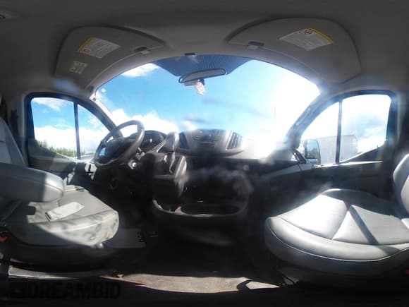 ✅ 2015 Ford Transit Cargo • VIN: 1FTNR1YM3FKA42281 • Лот: 43072604. Опубликован ранее на IAAI с пробегом 179 892 миль. Бесплатный доступ к архиву аукционных продаж из США и подробный отчёт об истории автомобиля на DreamBid. Изображение 18.