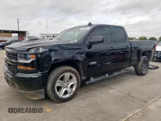 ✅ 2019 Chevrolet Silverado 1500 Custom • VIN: 2GCRCMEC2K1133391 • Лот: 54856945. Опубликован ранее на Copart с пробегом 90 191 миль. Бесплатный доступ к архиву аукционных продаж из США и подробный отчёт об истории автомобиля на DreamBid. Изображение 1.