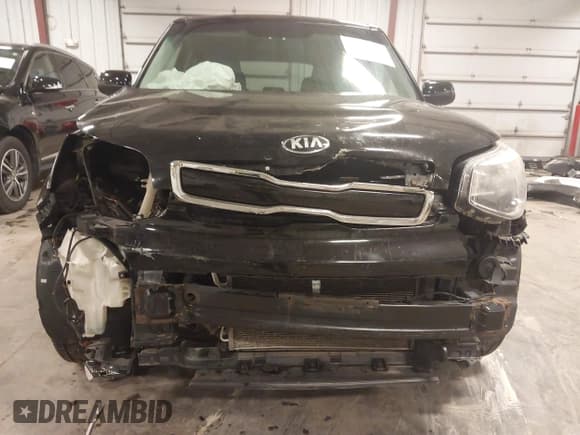 ✅ 2019 Kia Soul + • VIN: KNDJP3A5XK7668524 • Lot: 43655308. Wystawiony na IAAI z przebiegiem 80 692 mil. Bezpłatny archiwum sprzedaży aukcyjnych z USA i szczegółowy raport historii pojazdu na DreamBid. Zdjęcie 6.