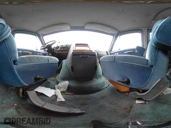 ✅ 1990 Chevrolet Chevy Van • VIN: 2GBEG25K0L4119444 • Лот: 42897765. Опубликован ранее на IAAI с пробегом 138 034 миль. Бесплатный доступ к архиву аукционных продаж из США и подробный отчёт об истории автомобиля на DreamBid. Изображение 18.