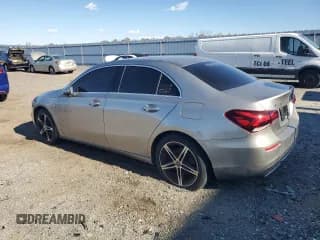 ✅ 2019 Mercedes-Benz A 220 • VIN: WDD3G4FBXKW022411 • Лот: 90860915. Опубликован ранее на Copart с пробегом 81 611 миль. Бесплатный доступ к архиву аукционных продаж из США и подробный отчёт об истории автомобиля на DreamBid. Изображение 2.