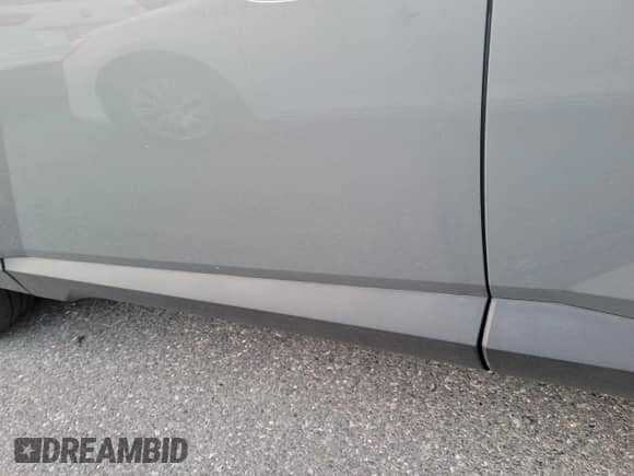 2024 Hyundai Tucson SEL with VIN 5NMJBCDE9RH382595, listed as a IAAI auction lot 43104770 with 28,838 mi miles and . Bid and sale history available at DreamBid. Image 1.