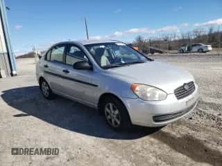 2009 Hyundai Accent Auto GLS z VIN KMHCM46C19U299011, wystawiony jako Copart lot #80142934 z przebiegiem 120 123 mil mil oraz Szkoda całkowita • Salvage title. Historia ofert i sprzedaży dostępna na DreamBid. Obrazek 4.