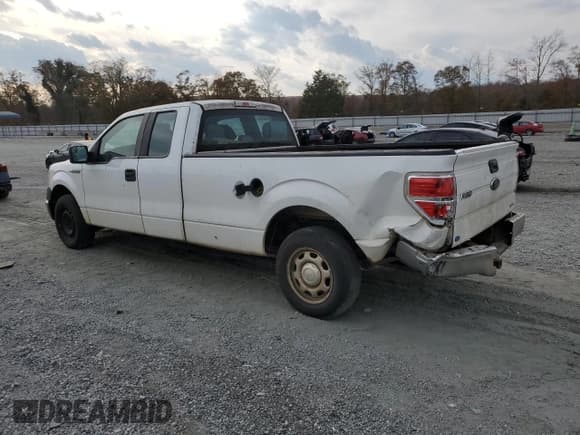 ✅ 2013 Ford F-150 STX • VIN: 1FTFX1CF6DKG16260 • Lot: 93174465. Listed on Copart with 202,478 mi. Free auction sales archive from the USA and detailed vehicle history report at DreamBid. Image 2.