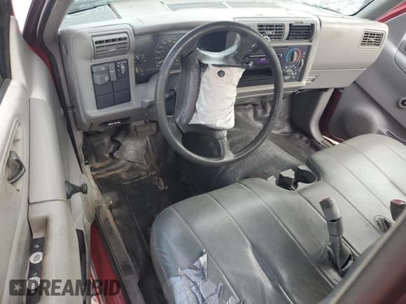 ✅ 1997 Chevrolet S-10 • VIN: 1GCCS14X6V8196488 • Лот: 80119304. Опубликован ранее на Copart с пробегом 137 521 миль. Бесплатный доступ к архиву аукционных продаж из США и подробный отчёт об истории автомобиля на DreamBid. Изображение 8.