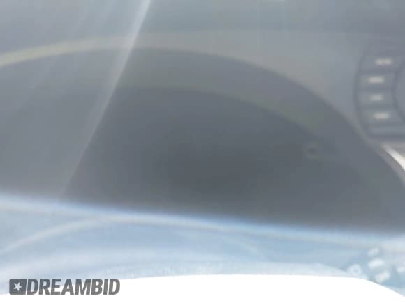 ✅ 2005 Chrysler Pacifica Touring • VIN: 2C4GF68405R671835 • Lot: 42582530. Wystawiony na IAAI z przebiegiem Nie podano. Bezpłatny archiwum sprzedaży aukcyjnych z USA i szczegółowy raport historii pojazdu na DreamBid. Zdjęcie 7.