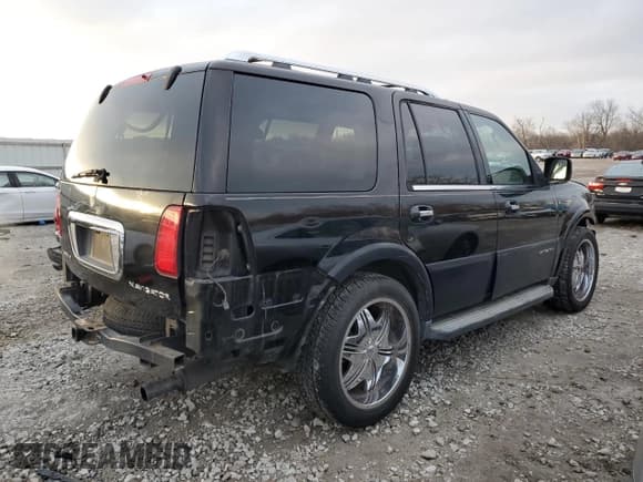 ✅ 2006 Lincoln Navigator Luxury • VIN: 5LMFU27566LJ04603 • Lot: 85256474. Listed on Copart with 108,340 mi. Free auction sales archive from the USA and detailed vehicle history report at DreamBid. Image 3.