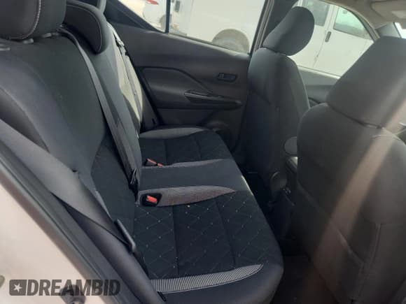 ✅ 2020 Nissan Kicks S • VIN: 3N1CP5BV6LL521264 • Лот: 93209495. Опубликован ранее на Copart с пробегом 15 555 миль. Бесплатный доступ к архиву аукционных продаж из США и подробный отчёт об истории автомобиля на DreamBid. Изображение 11.