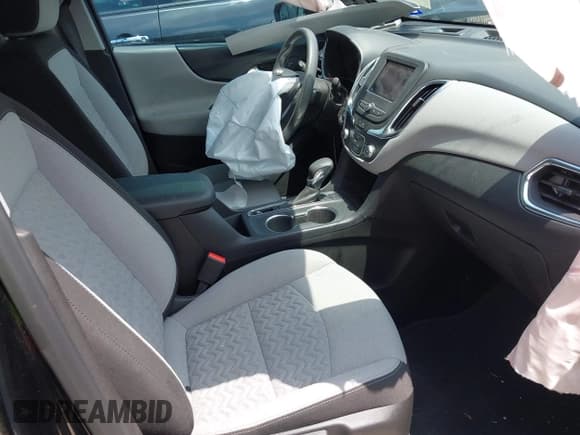 ✅ 2022 Chevrolet Equinox LS • VIN: 2GNAXSEV1N6155856 • Lot: 42440599. Listed on IAAI with 22,911 mi. Free auction sales archive from the USA and detailed vehicle history report at DreamBid. Image 5.