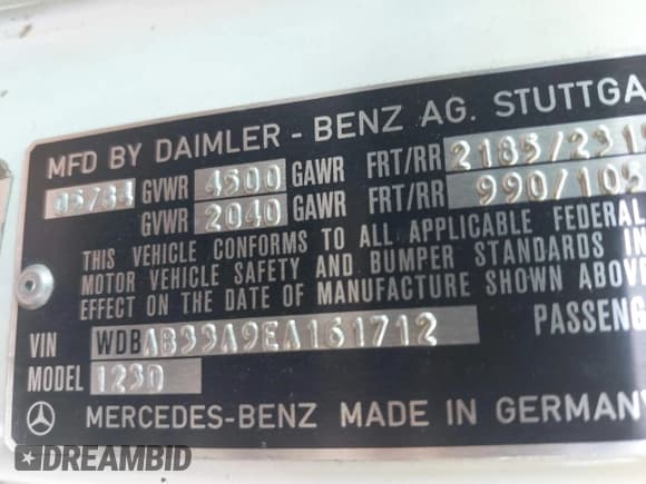 ✅ 1984 Mercedes-Benz 300 D • VIN: WDBAB33A9EA161712 • Lot: 42305252. Listed on IAAI with 142,347 mi. Free auction sales archive from the USA and detailed vehicle history report at DreamBid. Image 9.