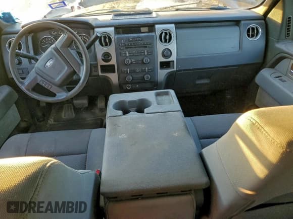 ✅ 2011 Ford F-150 XL • VIN: 1FTFX1CT1BFC72140 • Лот: 96550805. Опубликован ранее на Copart с пробегом 243 597 миль. Бесплатный доступ к архиву аукционных продаж из США и подробный отчёт об истории автомобиля на DreamBid. Изображение 8.