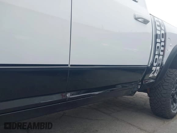 ✅ 2023 Ram 2500 Power Wagon • VIN: 3C6TR5EJ6PG538684 • Lot: 43354118. Wystawiony na IAAI z przebiegiem 17 470 mil. Bezpłatny archiwum sprzedaży aukcyjnych z USA i szczegółowy raport historii pojazdu na DreamBid. Zdjęcie 20.