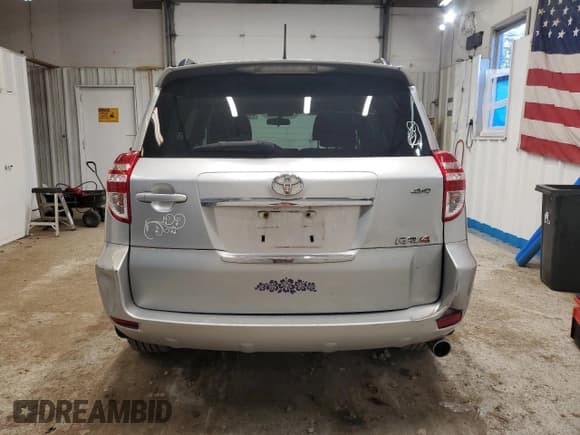 ✅ 2012 Toyota RAV4 Sport • VIN: JTMRF4DV7C5049965 • Lot: 93021025. Wystawiony na Copart z przebiegiem 237 603 mil. Bezpłatny archiwum sprzedaży aukcyjnych z USA i szczegółowy raport historii pojazdu na DreamBid. Zdjęcie 6.