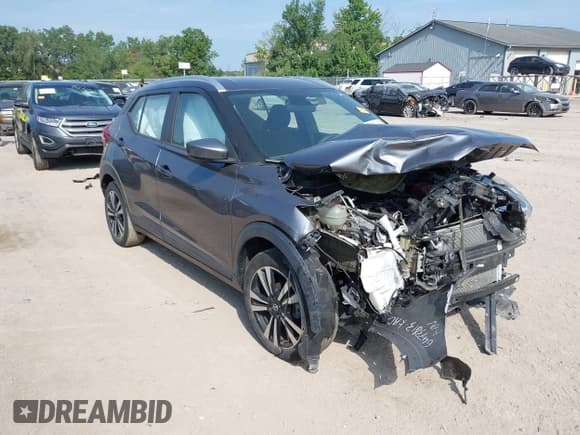 ✅ 2019 Nissan Kicks SR • VIN: 3N1CP5CU9KL540251 • Лот: 42912755. Опубликован ранее на IAAI с пробегом 59 441 миль. Бесплатный доступ к архиву аукционных продаж из США и подробный отчёт об истории автомобиля на DreamBid. Изображение 1.