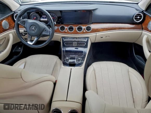 ✅ 2017 Mercedes-Benz E 300 Luxury • VIN: WDDZF4KB5HA130797 • Lot: 96342785. Listed on Copart with 151,997 mi. Free auction sales archive from the USA and detailed vehicle history report at DreamBid. Image 8.