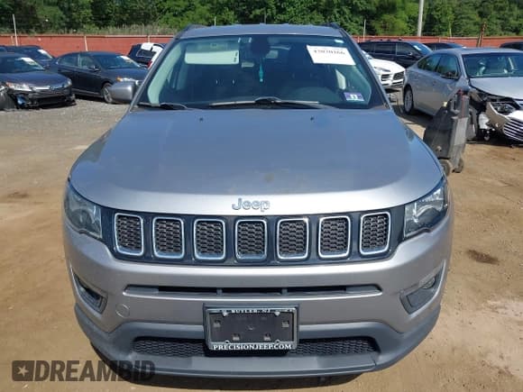 ✅ 2019 Jeep Compass Latitude • VIN: 3C4NJDBB4KT647418 • Лот: 43030266. Опубликован ранее на IAAI с пробегом 60 112 миль. Бесплатный доступ к архиву аукционных продаж из США и подробный отчёт об истории автомобиля на DreamBid. Изображение 12.