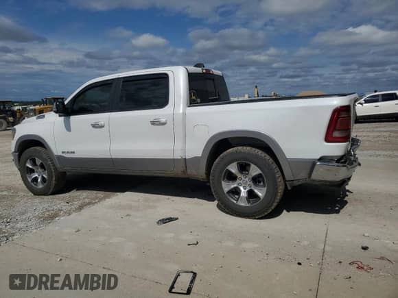 2019 Ram 1500 Laramie с VIN 1C6SRFJT4KN568940, выставлен на аукционе Copart как лот 80893485 с пробегом 87 528 миль миль и Списание • Salvage title. История ставок и продаж доступна на DreamBid. Изображение 2.