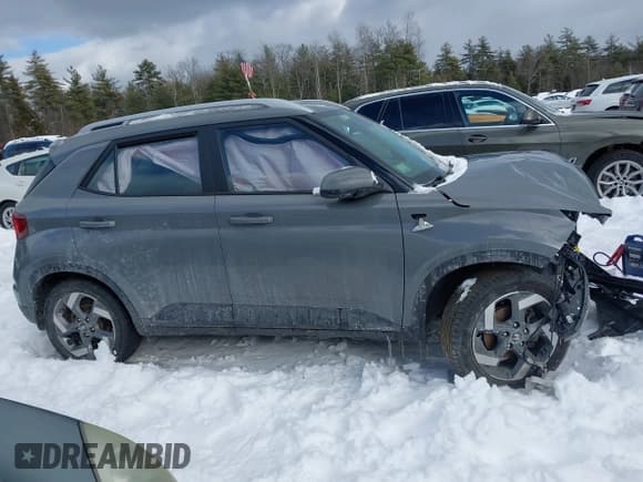 ✅ 2021 Hyundai Venue Denim • VIN: KMHRC8A31MU093143 • Lot: 41541572. Listed on IAAI with 24,804 mi. Free auction sales archive from the USA and detailed vehicle history report at DreamBid. Image 14.