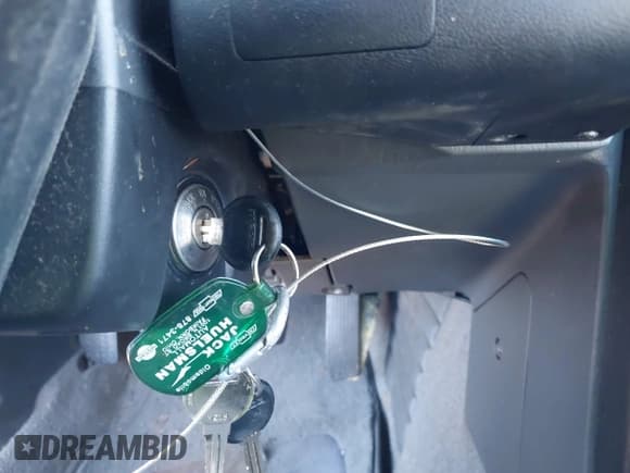 ✅ 1987 Mazda RX-7 • VIN: JM1FC3316H0515751 • Lot: 43821116. Wystawiony na IAAI z przebiegiem 92 708 mil. Bezpłatny archiwum sprzedaży aukcyjnych z USA i szczegółowy raport historii pojazdu na DreamBid. Zdjęcie 11.