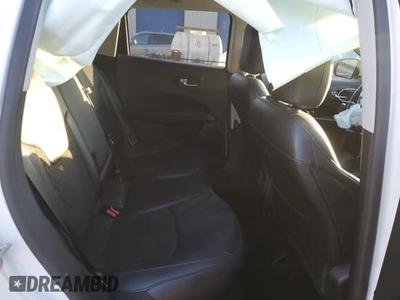 ✅ 2020 Jeep Compass Latitude • VIN: 3C4NJDBB4LT164884 • Lot: 90594805. Listed on Copart with 52,323 mi. Free auction sales archive from the USA and detailed vehicle history report at DreamBid. Image 11.