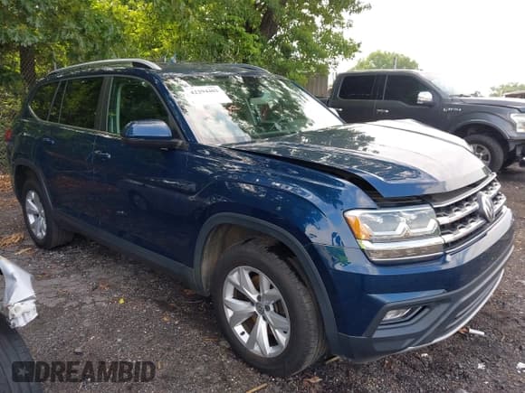 ✅ 2018 Volkswagen Atlas SE • VIN: 1V2DR2CA4JC525245 • Lot: 42294402. Listed on IAAI with 101,278 mi. Free auction sales archive from the USA and detailed vehicle history report at DreamBid. Image 13.