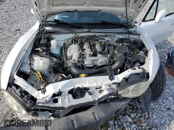 ✅ 2001 Mazda MX-5 Miata • VIN: JM1NB353710203411 • Lot: 80483915. Wystawiony na Copart z przebiegiem 50 305 mil. Bezpłatny archiwum sprzedaży aukcyjnych z USA i szczegółowy raport historii pojazdu na DreamBid. Zdjęcie 11.