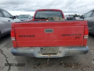 ✅ 2004 Dodge Dakota • VIN: 1D7GL12K84S717711 • Lot: 84288024. Wystawiony na Copart z przebiegiem Nie podano. Bezpłatny archiwum sprzedaży aukcyjnych z USA i szczegółowy raport historii pojazdu na DreamBid. Zdjęcie 6.