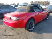 ✅ 2006 Mazda MX-5 Miata Touring • VIN: JM1NC25F360102939 • Lot: 41194656. Wystawiony na IAAI z przebiegiem 83 592 mil. Bezpłatny archiwum sprzedaży aukcyjnych z USA i szczegółowy raport historii pojazdu na DreamBid. Zdjęcie 4.
