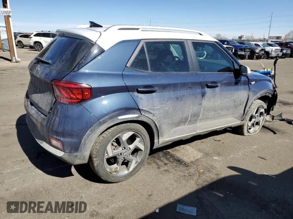 ✅ 2022 Hyundai Venue SEL • VIN: KMHRC8A33NU151481 • Lot: 47434845. Listed on Copart with 31,888 mi. Free auction sales archive from the USA and detailed vehicle history report at DreamBid. Image 3.