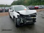 ✅ 2023 Volkswagen Taos SE • VIN: 3VVYX7B25PM318937 • Lot: 83763345. Wystawiony na Copart z przebiegiem 33 992 mil. Bezpłatny archiwum sprzedaży aukcyjnych z USA i szczegółowy raport historii pojazdu na DreamBid. Zdjęcie 14.