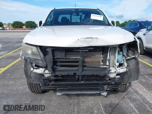 ✅ 2019 Chevrolet Colorado 2WD LT • VIN: 1GCHSCEA0K1131569 • Лот: 43292940. Опубликован ранее на IAAI с пробегом 142 077 миль. Бесплатный доступ к архиву аукционных продаж из США и подробный отчёт об истории автомобиля на DreamBid. Изображение 6.