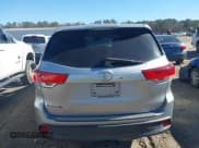 ✅ 2017 Toyota Highlander LE • VIN: 5TDZZRFH0HS217300 • Lot: 41418206. Wystawiony na IAAI z przebiegiem 158 022 mil. Bezpłatny archiwum sprzedaży aukcyjnych z USA i szczegółowy raport historii pojazdu na DreamBid. Zdjęcie 16.