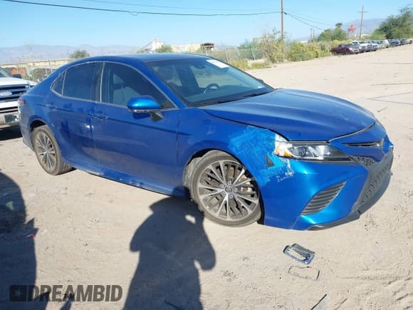 ✅ 2018 Toyota Camry LE • VIN: 4T1B11HK0JU080133 • Lot: 43578372. Listed on IAAI with 118,804 mi. Free auction sales archive from the USA and detailed vehicle history report at DreamBid. Image 1.