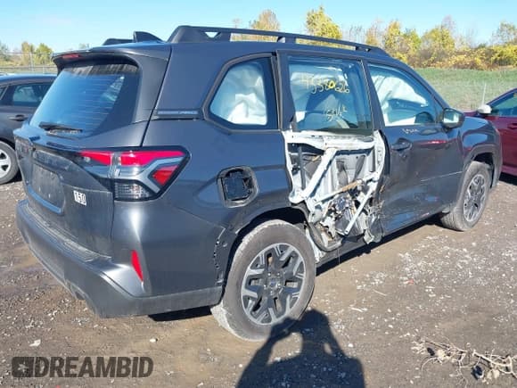 ✅ 2025 Subaru Forester • VIN: JF2SLDAC4SH521289 • Lot: 43380626. Wystawiony na IAAI z przebiegiem 1 489 mil. Bezpłatny archiwum sprzedaży aukcyjnych z USA i szczegółowy raport historii pojazdu na DreamBid. Zdjęcie 4.