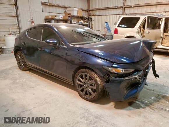 ✅ 2022 Mazda 3 Preferred • VIN: JM1BPBLL6N1500459 • Lot: 90393785. Listed on Copart with 53,106 mi. Free auction sales archive from the USA and detailed vehicle history report at DreamBid. Image 4.