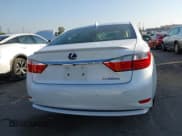 ✅ 2015 Lexus ES 300h • VIN: JTHBW1GG7F2087973 • Lot: 43541816. Wystawiony na IAAI z przebiegiem 227 999 mil. Bezpłatny archiwum sprzedaży aukcyjnych z USA i szczegółowy raport historii pojazdu na DreamBid. Zdjęcie 17.