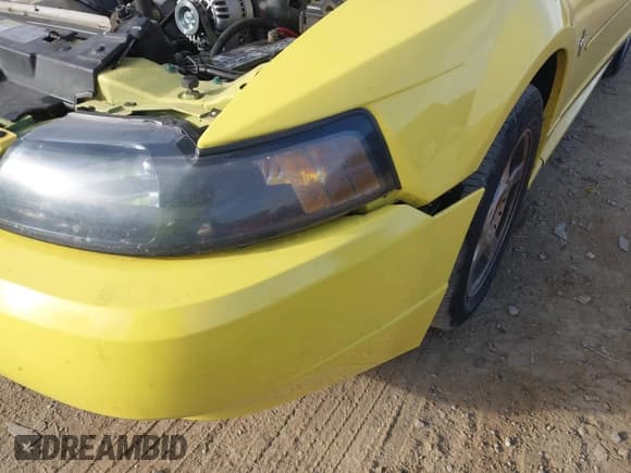 ✅ 2003 Ford Mustang Deluxe • VIN: 1FAFP44433F383417 • Lot: 43673593. Listed on IAAI with 40,754 mi. Free auction sales archive from the USA and detailed vehicle history report at DreamBid. Image 6.