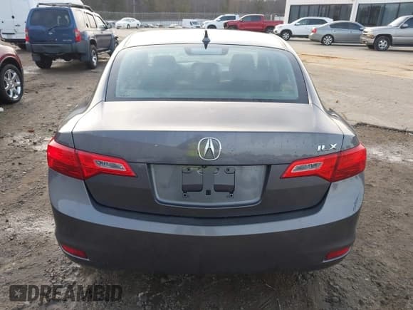 ✅ 2015 Acura ILX • VIN: 19VDE1F30FE007615 • Lot: 43845411. Listed on IAAI with 181,177 mi. Free auction sales archive from the USA and detailed vehicle history report at DreamBid. Image 16.