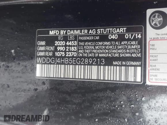 ✅ 2014 Mercedes-Benz C 250 • VIN: WDDGJ4HB5EG289213 • Lot: 42933366. Wystawiony na IAAI z przebiegiem 125 396 mil. Bezpłatny archiwum sprzedaży aukcyjnych z USA i szczegółowy raport historii pojazdu na DreamBid. Zdjęcie 9.