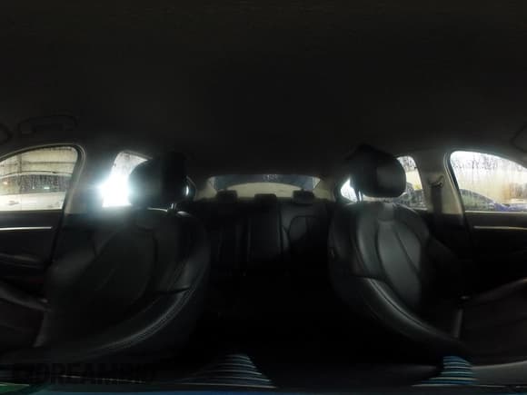 ✅ 2023 Genesis G70 2.0T • VIN: KMTG34TA2PU131355 • Lot: 43548986. Wystawiony na IAAI z przebiegiem 41 418 mil. Bezpłatny archiwum sprzedaży aukcyjnych z USA i szczegółowy raport historii pojazdu na DreamBid. Zdjęcie 21.