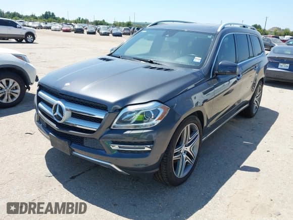 ✅ 2014 Mercedes-Benz GL 450 • VIN: 4JGDF7CE0EA319735 • Лот: 43159331. Опубликован ранее на IAAI с пробегом 81 718 миль. Бесплатный доступ к архиву аукционных продаж из США и подробный отчёт об истории автомобиля на DreamBid. Изображение 17.