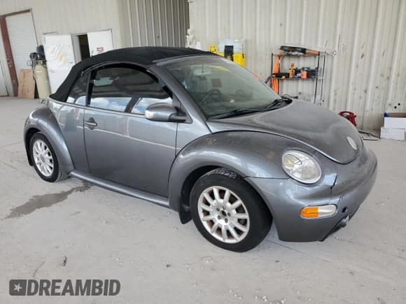 ✅ 2004 Volkswagen Beetle GLS • VIN: 3VWCM31Y64M318339 • Lot: 70225965. Wystawiony na Copart z przebiegiem 85 402 mil. Bezpłatny archiwum sprzedaży aukcyjnych z USA i szczegółowy raport historii pojazdu na DreamBid. Zdjęcie 4.